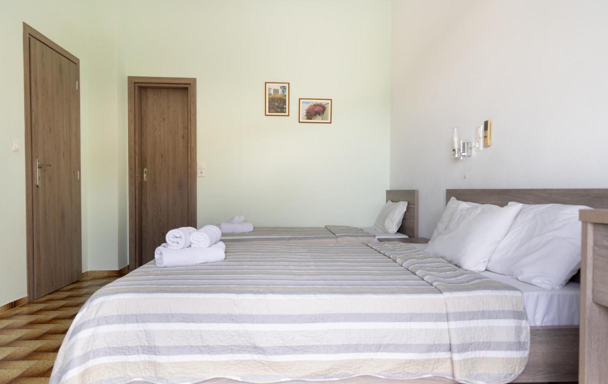Panorama Rooms Pyrgos Dirou Экстерьер фото