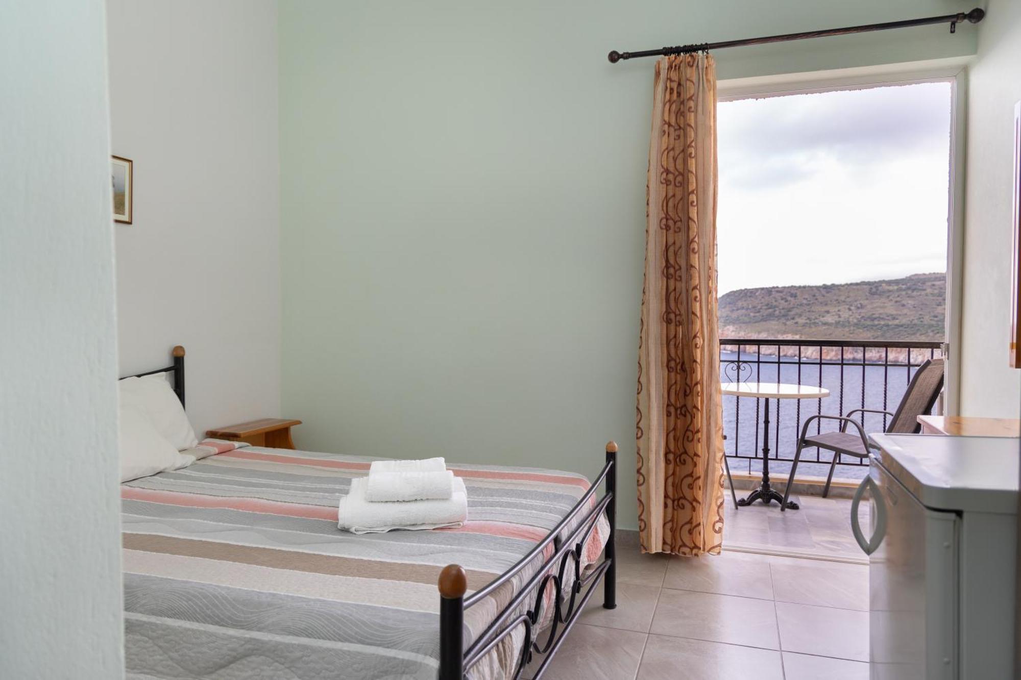 Panorama Rooms Pyrgos Dirou Экстерьер фото